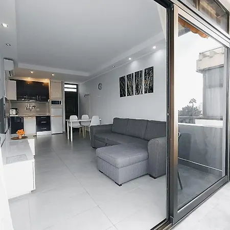 La Fiesta Apartament *